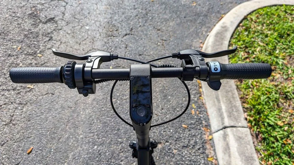 rictor s9 electric scooter cockpit view
