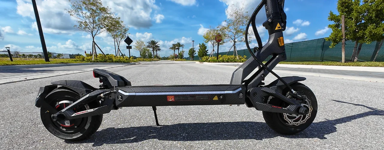 Sideview Of The Teverun Fighter Mini Pro